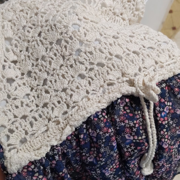 Spring floral part crochet dress - Picture 3 of 3